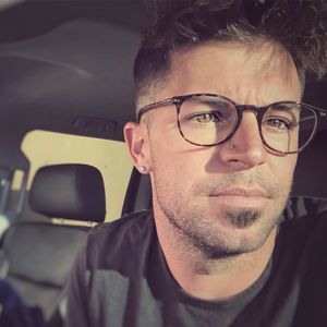 Meet your Posher, Christopher